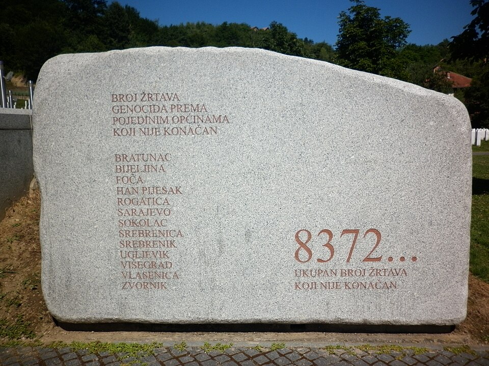Pogled sa neba na genocid u zaštićenoj zoni UN